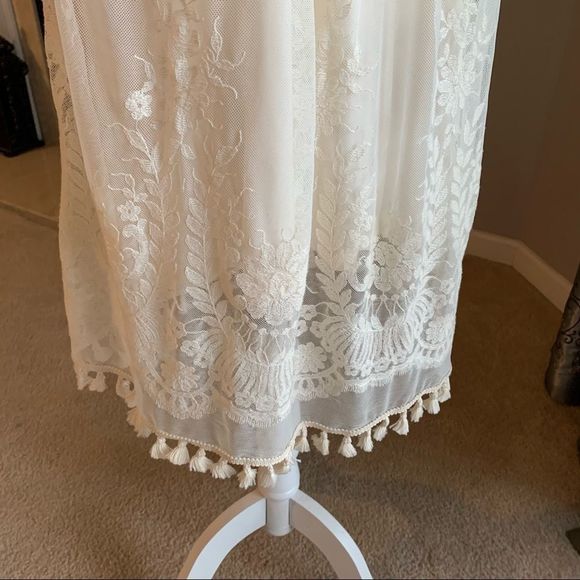 NWT Chelsea & Violet Natural Color Lace Tassel - Picture 3 of 16